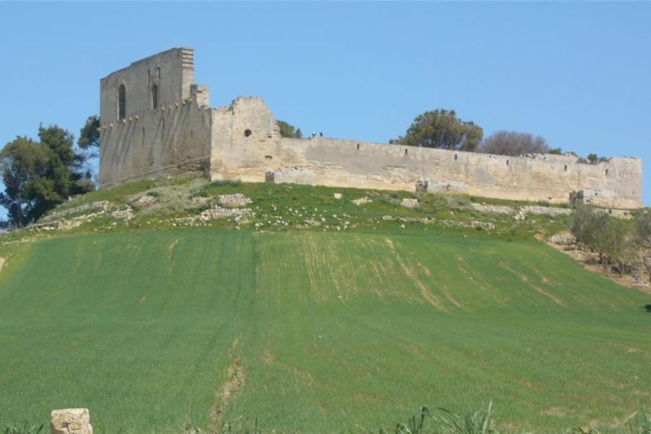 Da noi. Nella città dell'acqua e della pietra. Gravina in Puglia Exterior foto